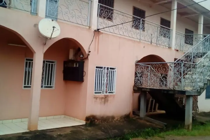 Apartment for rent at Biyem-Assi – photo 2