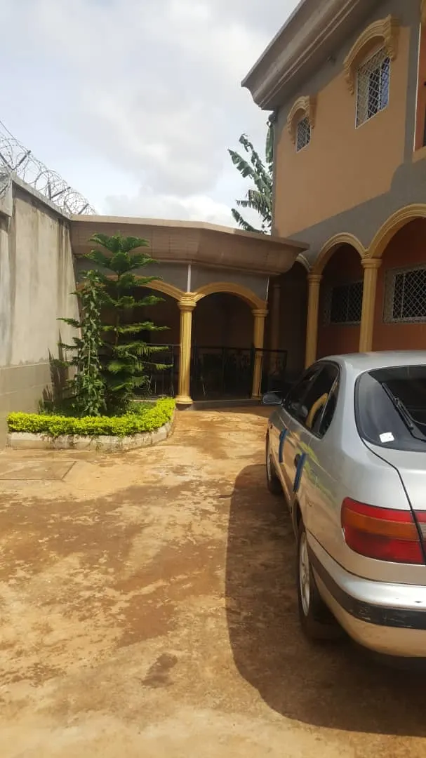 Duplex and Building for sale at Odza – photo 1