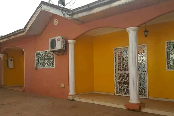 Villa for sale at Biyem Assi – photo 2