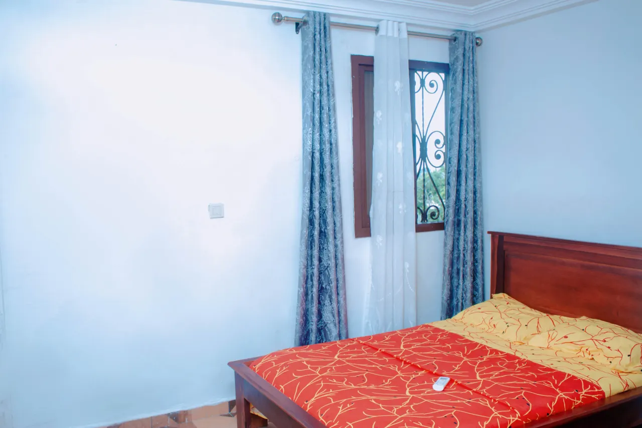 Guest House at Logpom – photo 1